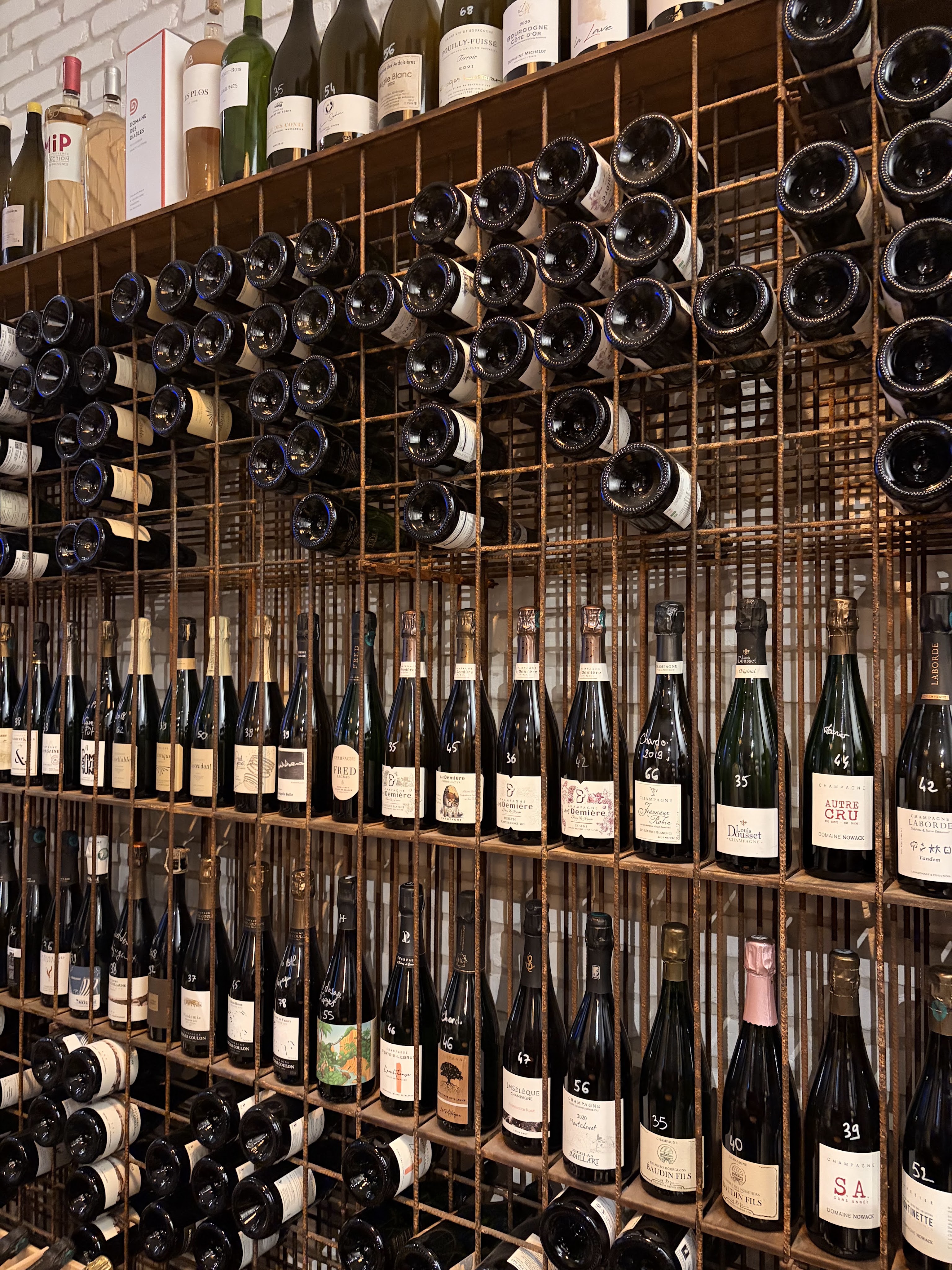 champagne store in Reims